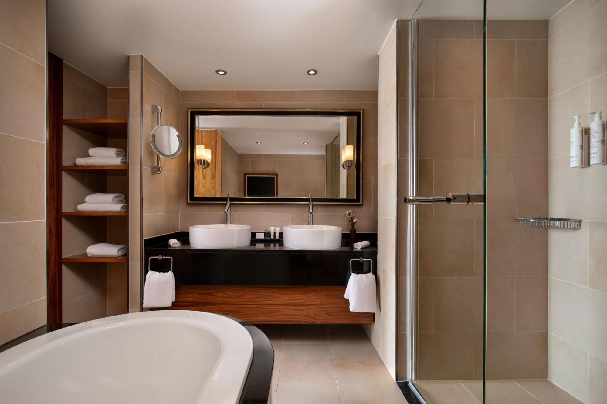 Hotel Marriott Rive Gauche & Conference Center Parigi