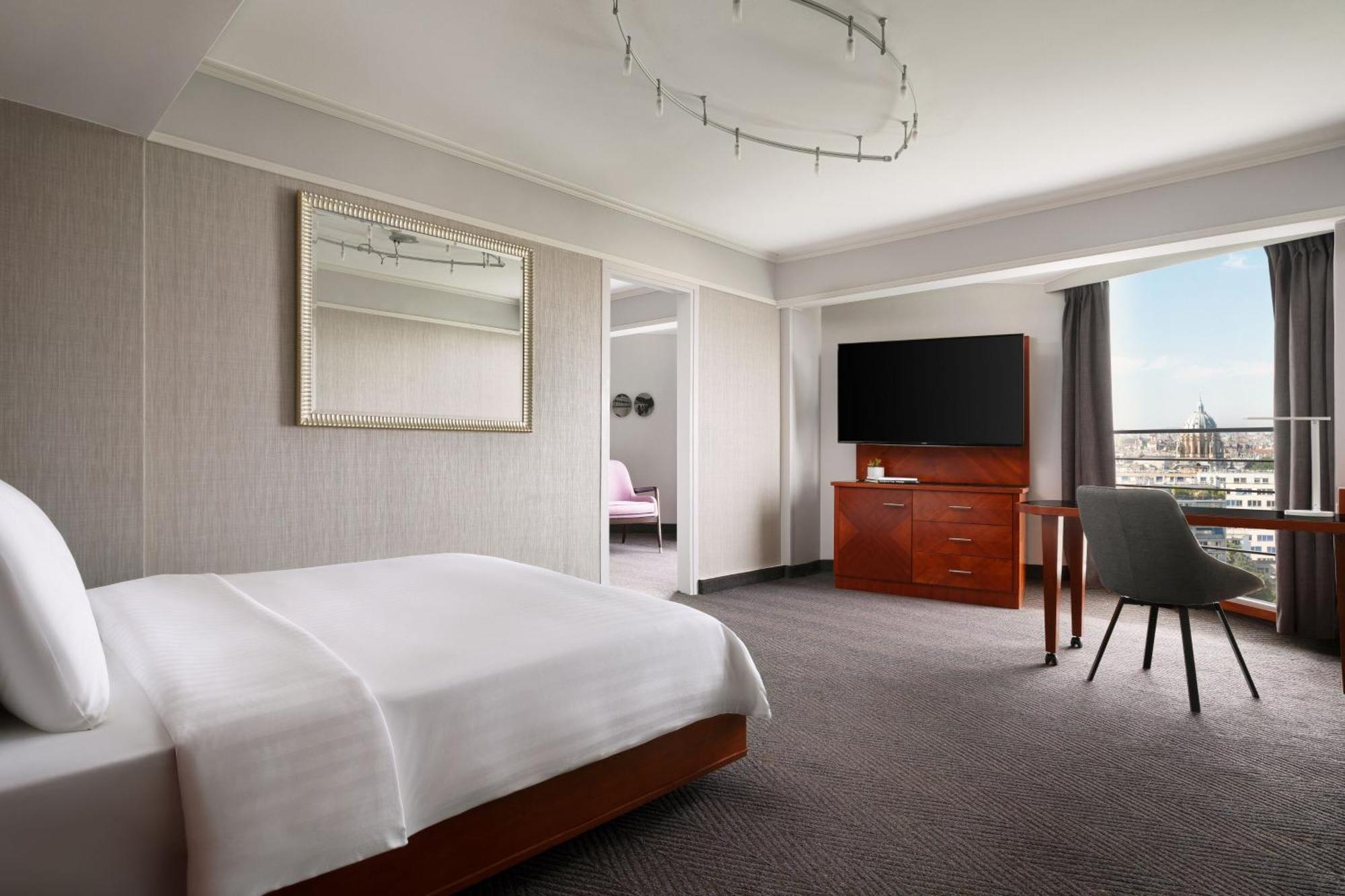 Hotel Marriott Rive Gauche & Conference Center Paris