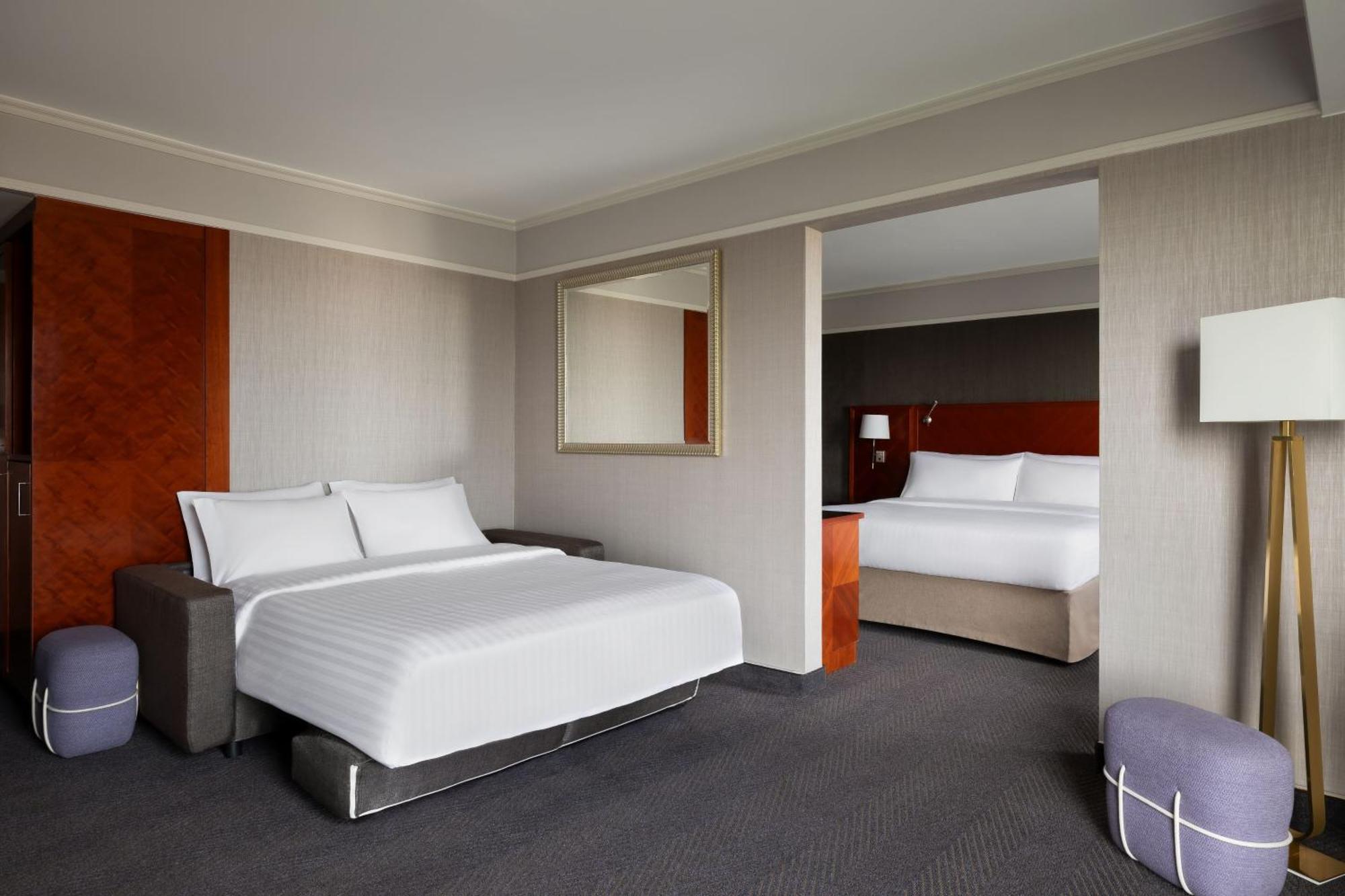 Marriott Rive Gauche & Conference Center 4*