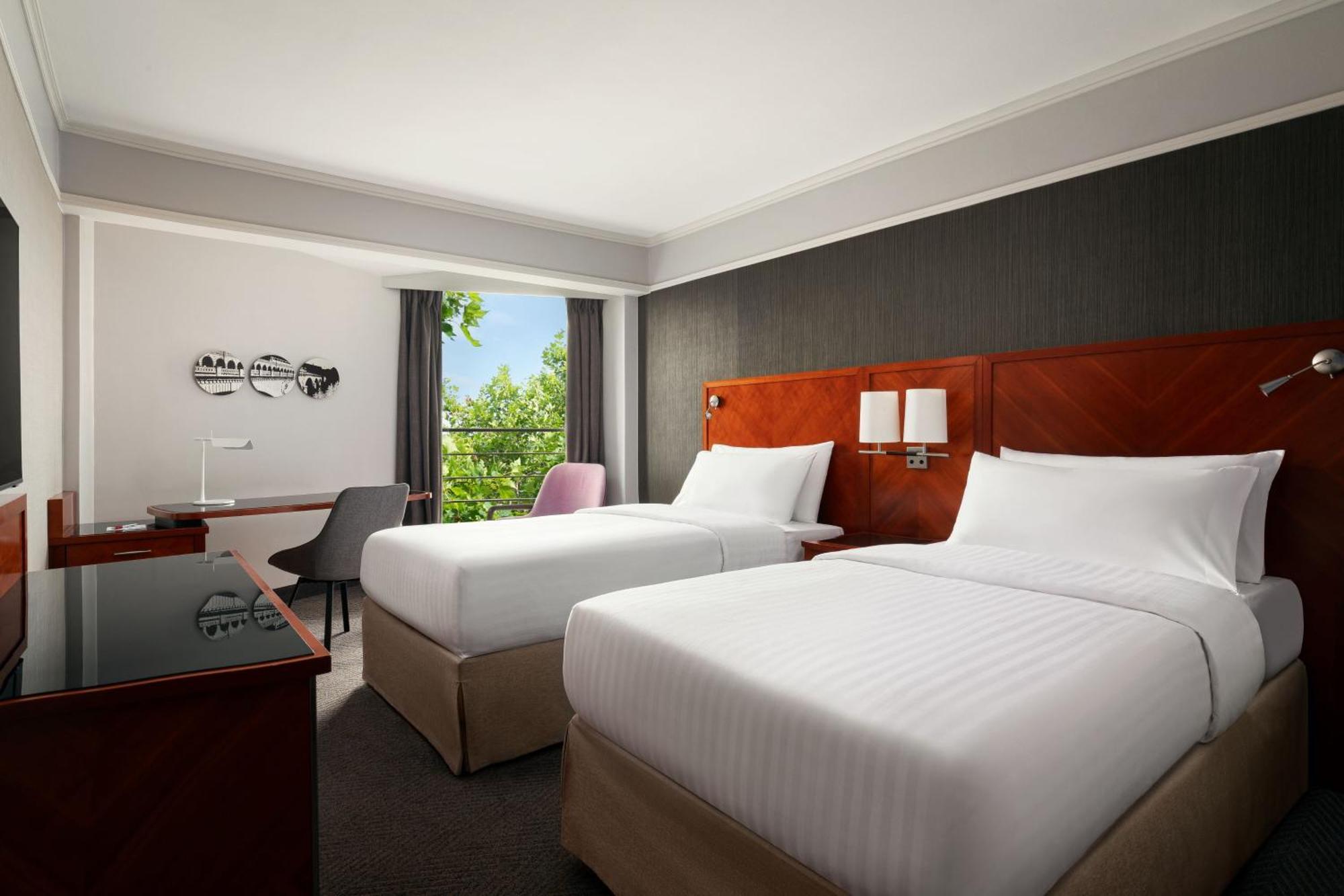 Marriott Rive Gauche & Conference Center Parigi