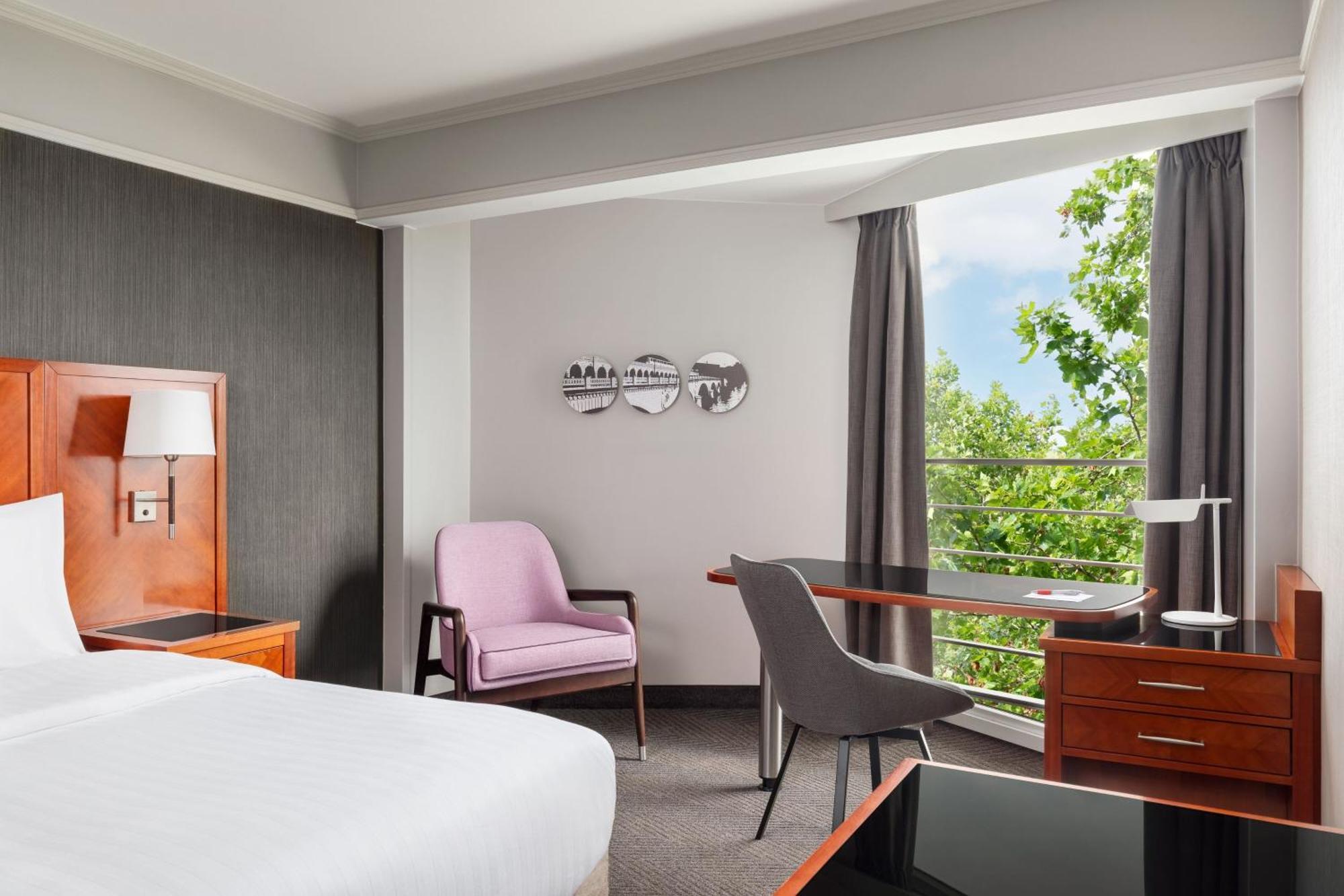 Marriott Rive Gauche & Conference Center Parigi