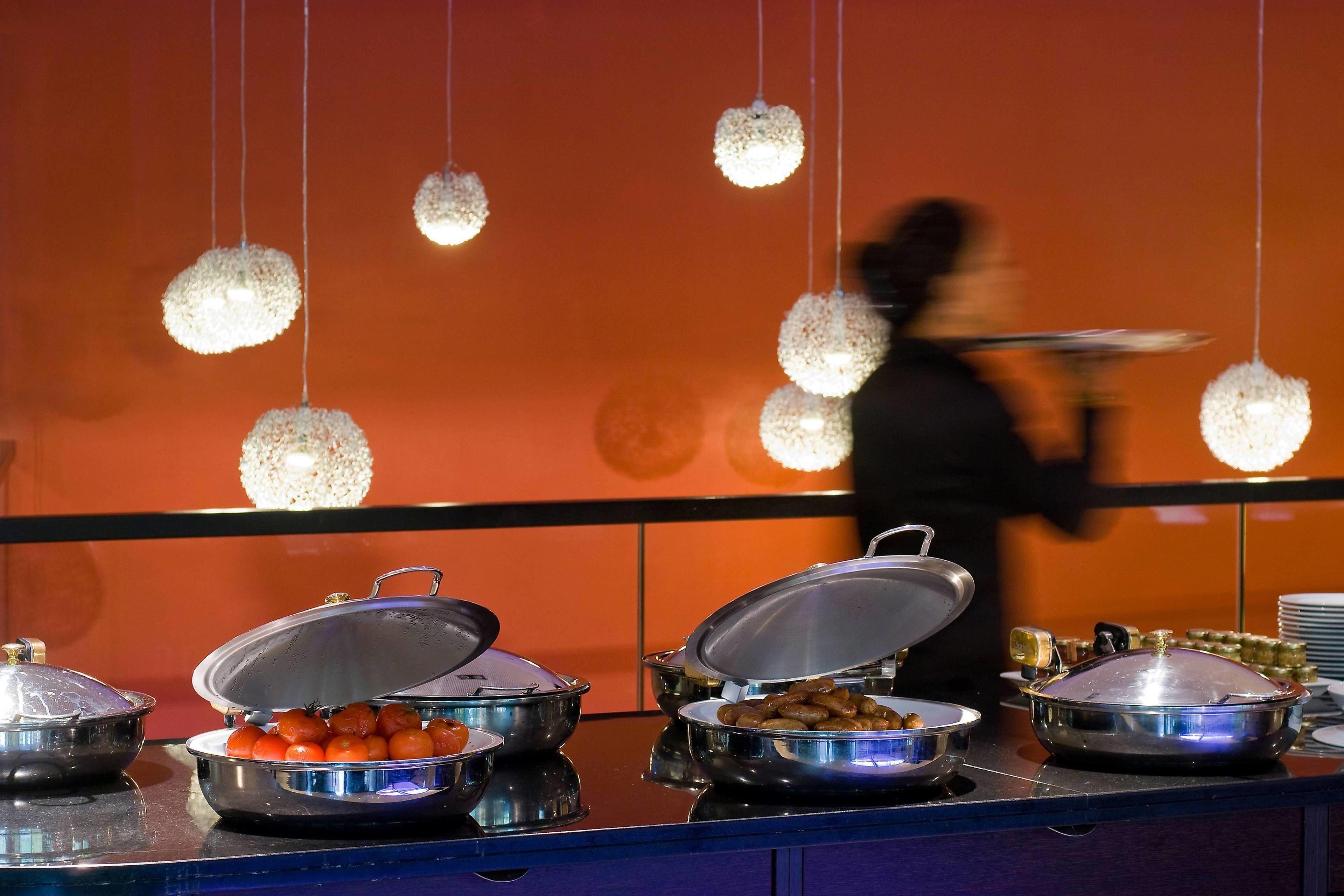 Marriott Rive Gauche & Conference Center Hotel