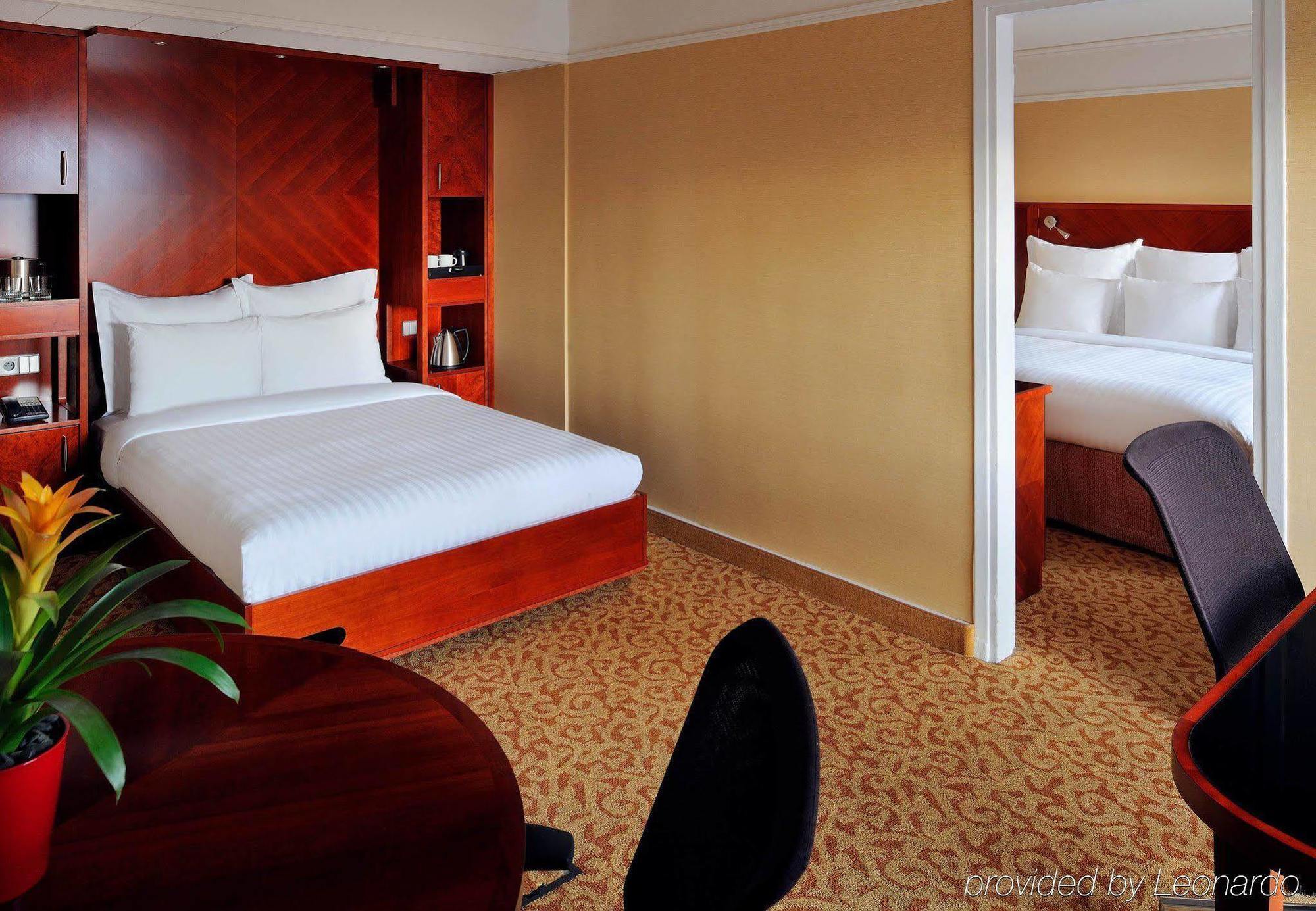 Marriott Rive Gauche & Conference Center Parigi