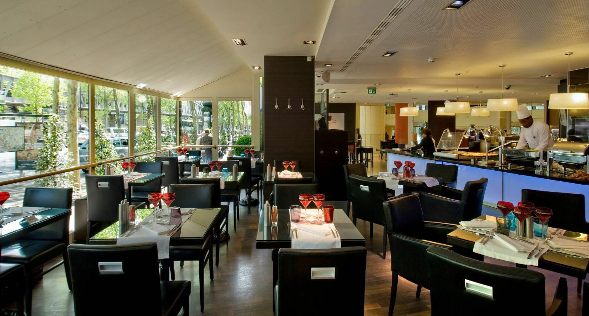 Marriott Rive Gauche & Conference Center 4*
